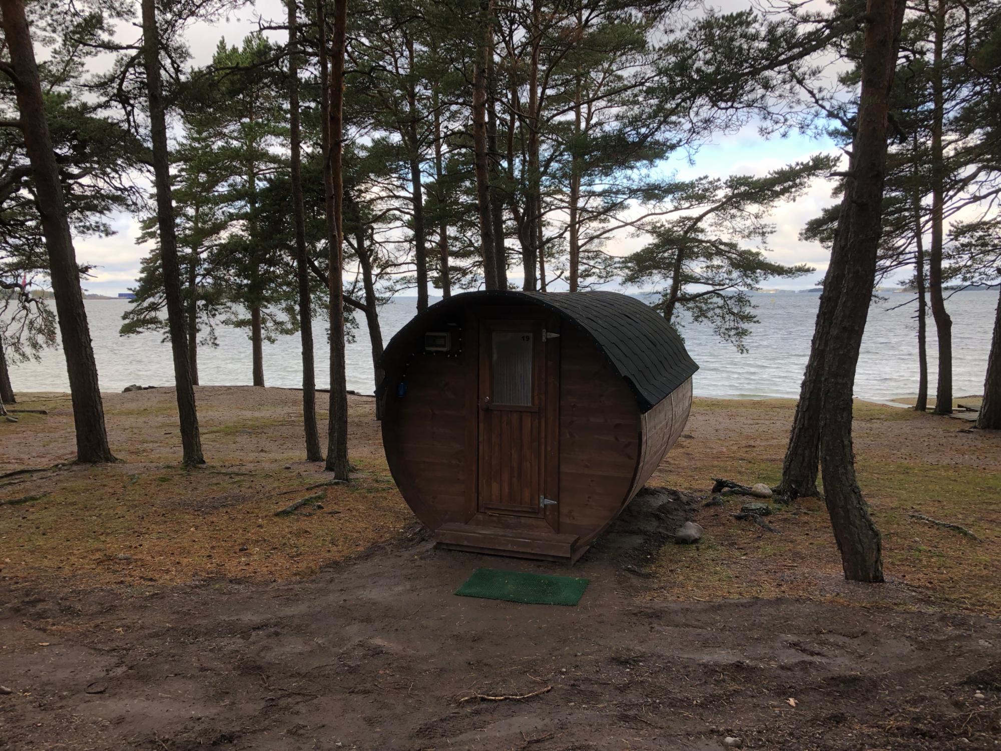 Tynnyri yöpymismökki nro 19 - Camping Silversand verkkokauppa