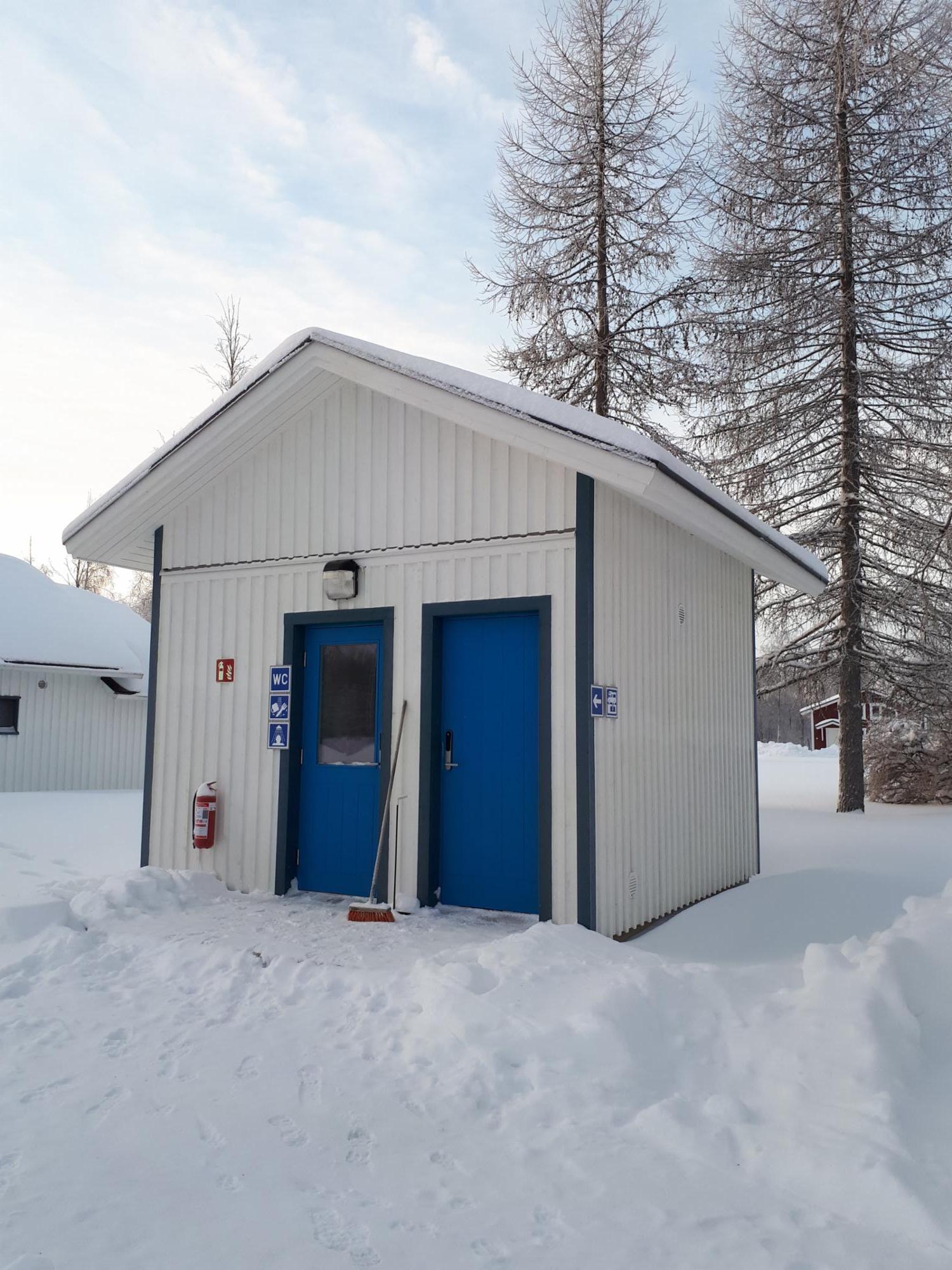 Vintersäsong / Camping plats med el 